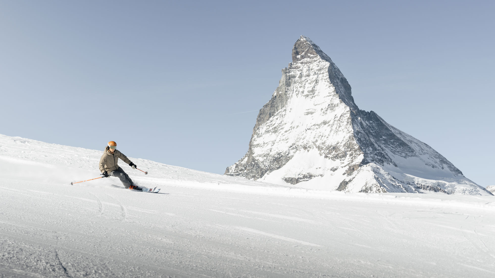 riffelalp-resort-activites-hiver-ski-vue-cervin-01.jpeg